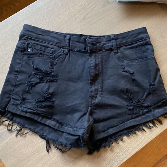 KANCAN ESTILO JET BLACK DESTROYED RAW HEM DENIM SHORTS W13/30 NWT - Picture 11 of 15